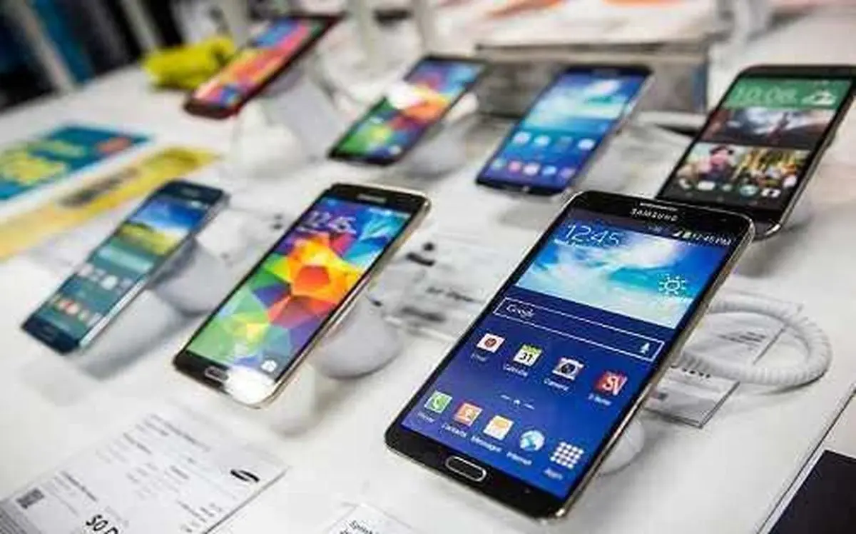 با تعامل مسئولان و فعالان قیمت تلفن همراه ۱۵ تا ۳۰ درصد کاهش یافت