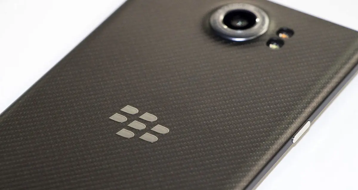 بلک بری گوشی ویندوزی ارائه میکند؟