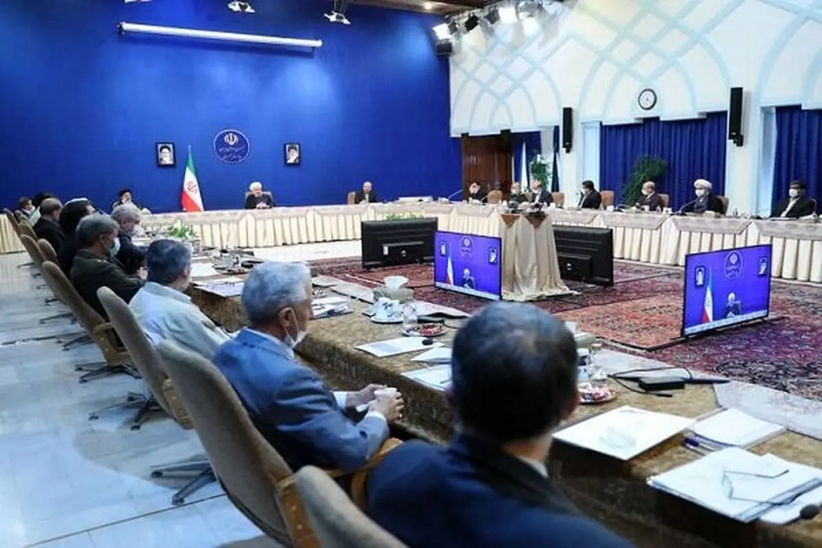 مطالبه رهبری درباره فضای مجازی روی زمین مانده است