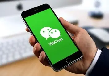 تحریم وی چت توسط آمریکا باعث کاهش فروش ۳۰ درصدی آیفون در چین می‌شود