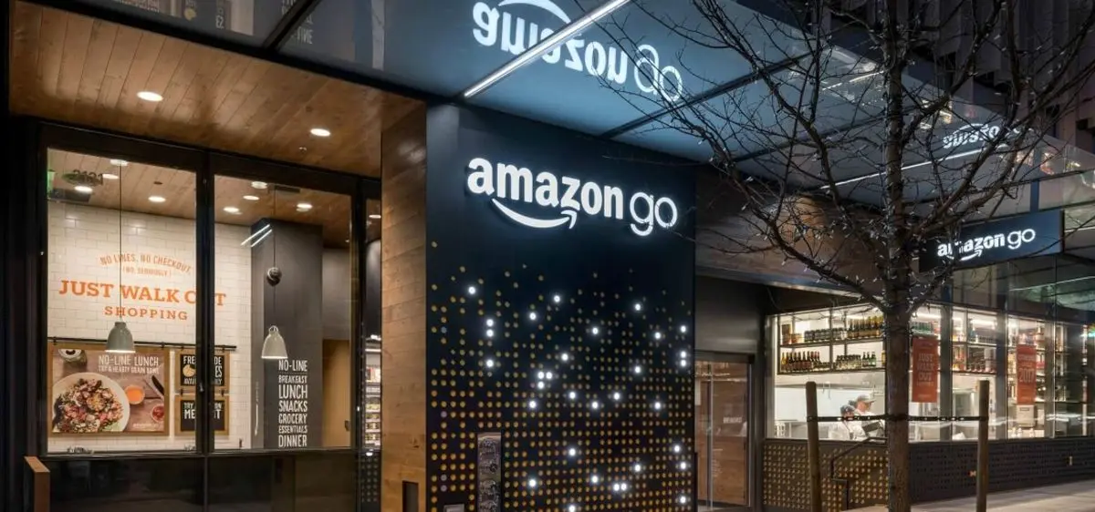 استفاده آمازون از فضای مراکز تجاری به منظور انبارداری و پخش محصولات