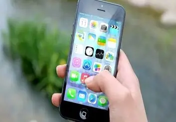 چگونه نرم‌افزارهای iOS را روی دستگاه های اندروید اجرا کنیم؟