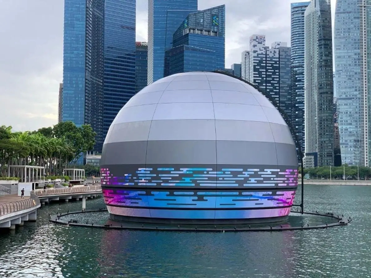 اپل ۲۰ شهریورماه فروشگاه روی آب خود در سنگاپور را افتتاح می‌کند