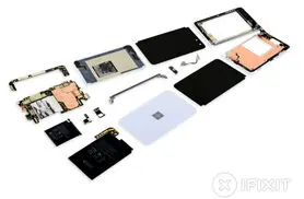 لولای خم‌شونده متفاوت مایکروسافت Surface Duo نسبت به رقبا