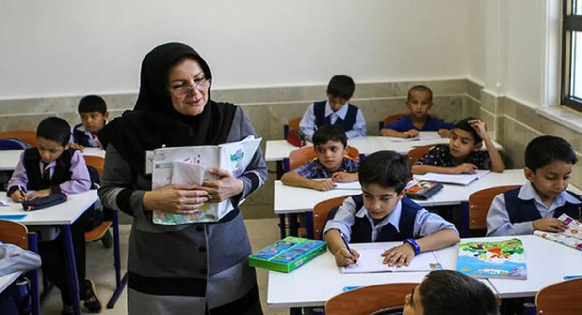 معلمان بازمانده از بسته ‌های رایگان اینترنتی چه کنند؟