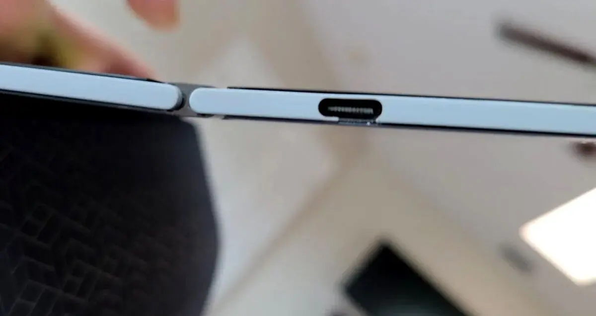 شکستگی قاب تبلت Surface Duo در نزدیکی پورت شارژ خبرساز شد