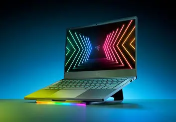 لپ تاپ ریزر بلید استلث 13 با نمایشگر OLED از راه می رسد