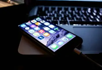 استفاده از اپلیکیشن Apple Translate در نسخه 14 سیستم‌عامل iOS