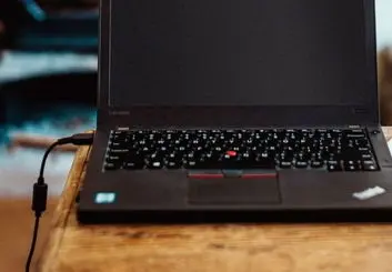 رفع مشکل شارژ نشدن باتری لپ‌تاپ (بخش دوم)