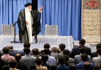 پیگیری مطالبه رهبری در رابطه با سند راهبری نخبگان