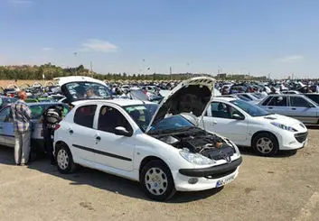 رکود سنگین بازار خودرو همچنان ادامه دارد