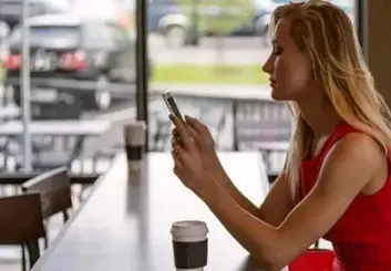 راهکارهای مراقبت از چشم هنگام استفاده از گوشی های هوشمند