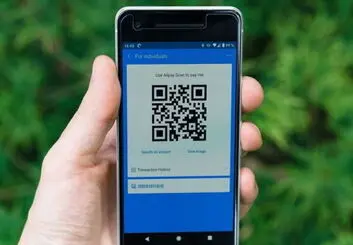 آموزش روش اسکن QR Code در گوشی‌های اندرویدی و آیفون