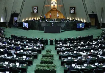 امضای طرح قانون یکپارچه‌سازی داده‌ها توسط نمایندگان مجلس