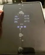 کاربران سامسونگ گلکسی Z Fold 2 از حباب محافظ صفحه شکایت دارند