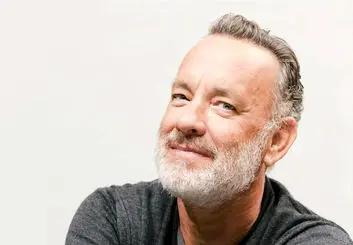 ظاهر متفاوت تام هنکس برای فیلم Elvis همه را شگفت زده کرد