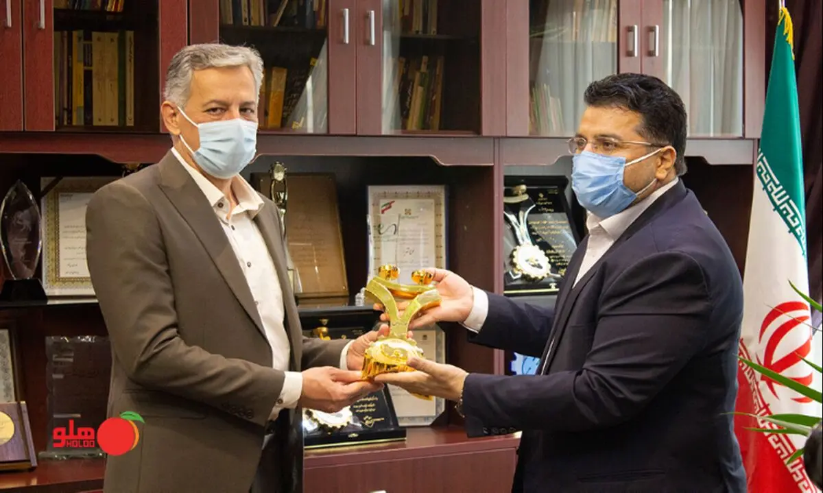 گروه طرفه‌نگار برای یازدهمین بار برنده تندیس حمایت از حقوق مصرف‌کنندگان شد