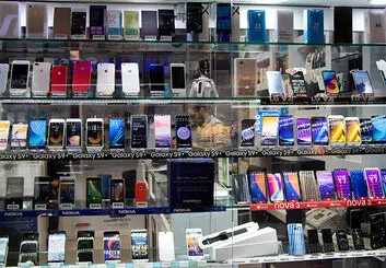 سرآشیبی جدید قیمت گوشی پس از تخصیص ارز برای واردات موبایل