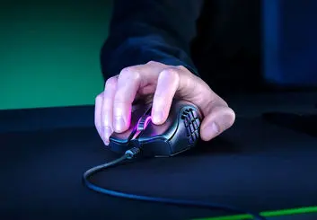 ماوس گیمینگ Naga X ریزر با دوازده دکمه جانبی سفارشی از راه می رسد