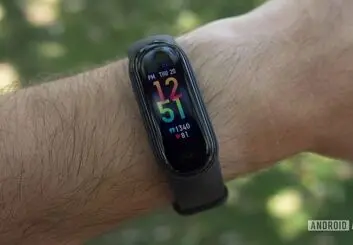 شیائومی Mi Band 6 احتمالا همراه با الکسا و GPS داخلی معرفی خواهد شد