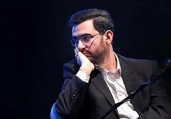 اتهام‌های وزیر ارتباطات به وی تفهیم شده است