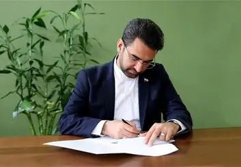 وزیر ارتباطات: سیلی‌ها نتیجه تفکر «خط ویژه» اند، نوآفرین باشیم!