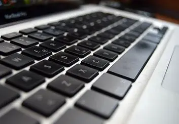 توزیع بودجه طرح‌های کلان ICT به مرکز ملی فضای مجازی سپرده شود