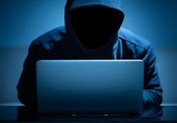 هکرهای یک پلتفرم دیفای برای انتقال دارایی‌های سرقت‌شده ۱۵,۰۰۰ دلار کارمزد پرداخت کردند!