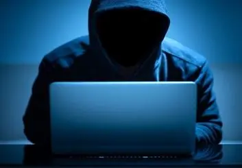 هکرهای یک پلتفرم دیفای برای انتقال دارایی‌های سرقت‌شده ۱۵,۰۰۰ دلار کارمزد پرداخت کردند!