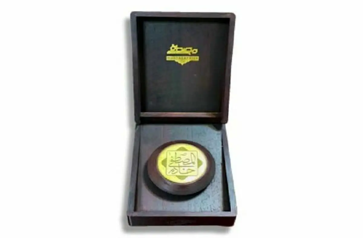 اعطای نشان خادم‌المصطفی(ص) به همراه‌اول