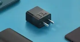 شارژر ZMI 33W GaN همان شارژری است که همراه با گوشی Mi 11 عرضه شده است