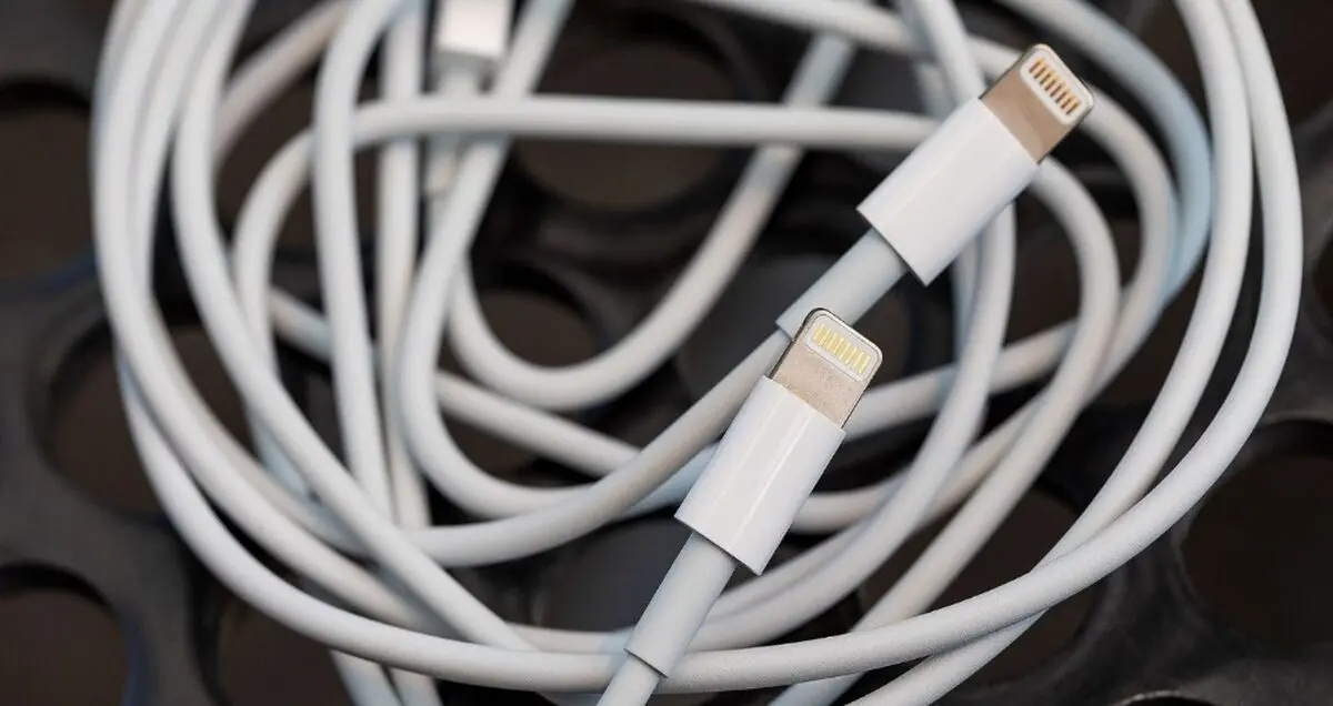 کابل USB-C به این زودی ها در آیفون های اپل مورد استفاده نخواهد گرفت