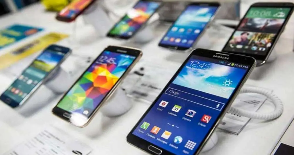 توزیع گوشی های فیک در بازار ایران/ چرا وزارت صمت تاکنون سکوت کرده است؟