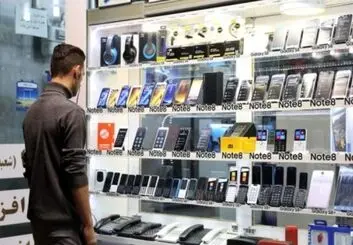 وزارت ارتباطات 14 میلیون تلفن همراه تولید می‌کند