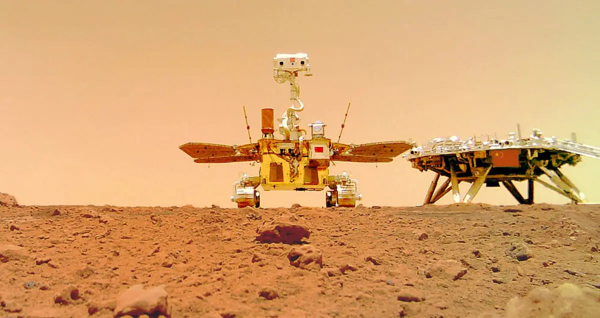 کاوشگر ژورانگ یک تصویر سلفی باکیفیت به زمین فرستاد