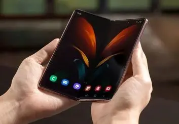 گوشی مجیک فولد احتمالا اولین دستگاه تاشوی شرکت آنر باشد