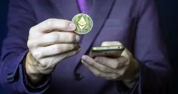 درآمد حاصل از هزینه تراکنش اتریوم به پایین‌ترین سطح خود در یک سال اخیر رسید!