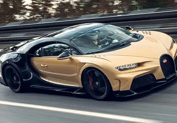 بوگاتی Chiron Super Sport را با حداکثر سرعت 440 کیلومتر بر ساعت آزمایش می‌کند!