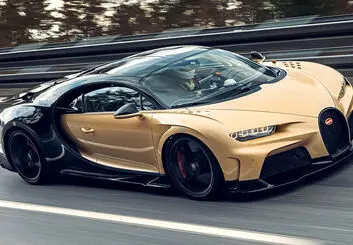 بوگاتی Chiron Super Sport را با حداکثر سرعت 440 کیلومتر بر ساعت آزمایش می‌کند!
