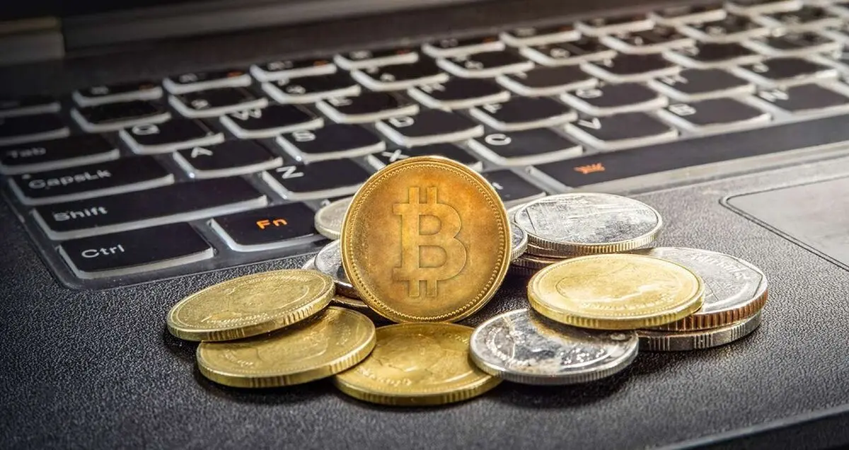 تاریخچه بیت کوین | اولین ارز دیجیتال از کجا آمد؟