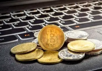 تاریخچه بیت کوین | اولین ارز دیجیتال از کجا آمد؟