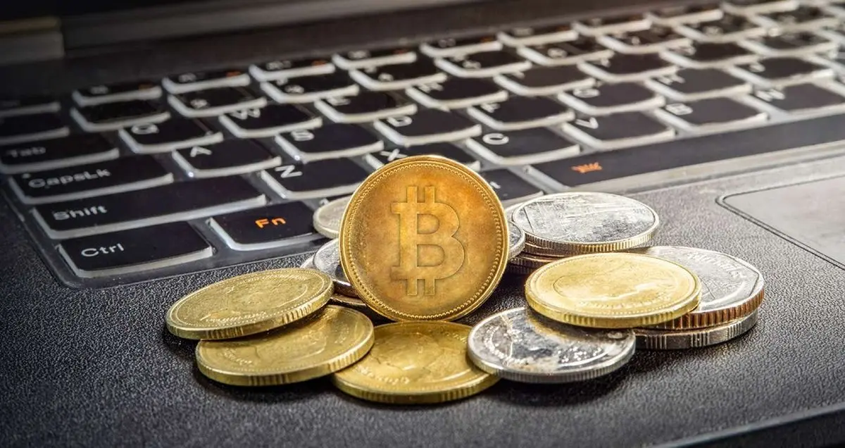 تاریخچه بیت کوین | اولین ارز دیجیتال از کجا آمد؟