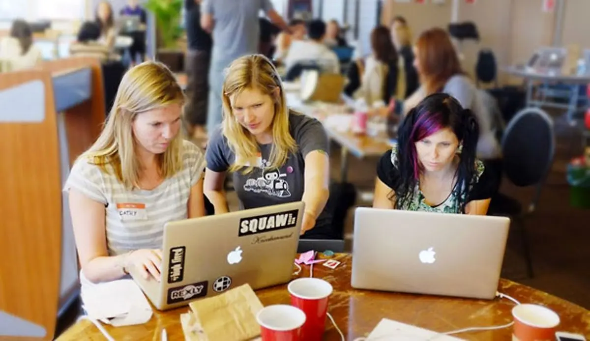 زنان در مقایسه با مردان برنامه نویسان بهتری هستند