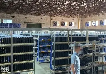 کشف مزرعه غیرقانونی استخراج ارز دیجیتال در اکراین | استخراج با هزاران دستگاه PS4!
