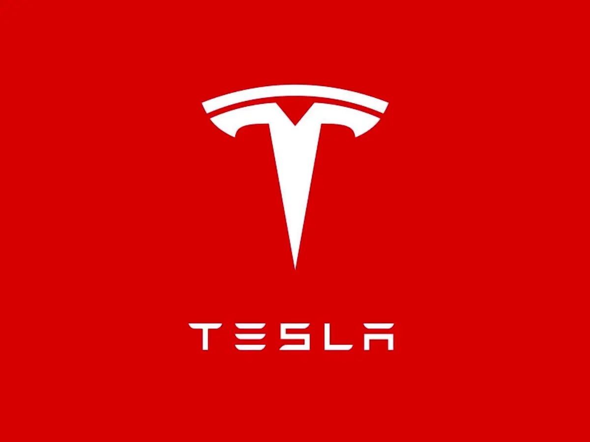 آپدیت نسخه ۹ اتومبیل‌های خودران تسلا منتشر شد