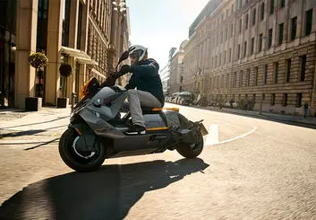 اسکوتر برقی BMW به بازار می‌آید!