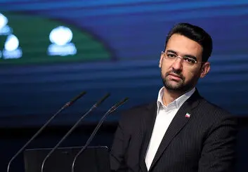 آذری جهرمی: طراحان طرح صیانت به هدف نمی رسند