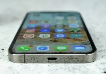 رونمایی از آیفون ۱۳ به تعویق می‌افتد؟