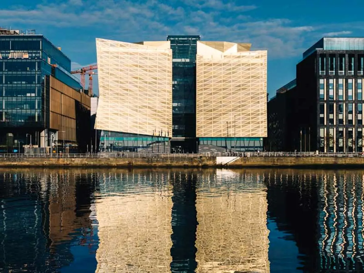 رئیس بانک مرکزی ایرلند فناوری ارزهای دیجیتال را تحسین کرد