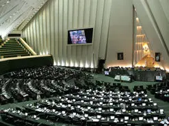 مخالفت نمایندگان با لغو بررسی طرح صیانت طبق اصل ۸۵ | خانه ملتی‌ها رأیشان را پس گرفتند!